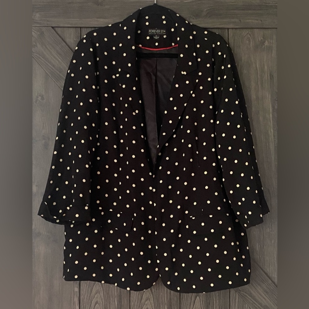 Black and Cream polka dot Forever 21+ open blazer, NWOT, sz 3X